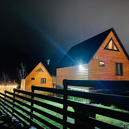 Traveler'S Cottages In Kazbegi Exterior photo